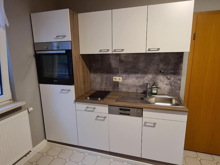 Apartment Schoenes Doppelzimmer Mit Kueche Und Badezimmer